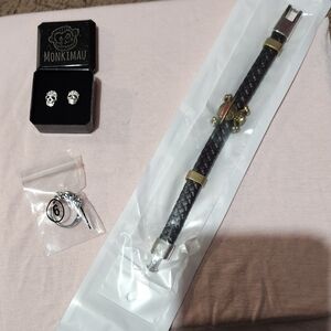 Skull earrings, ring and bracelet